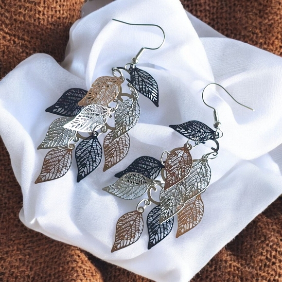 🆕Boho Chic Multicolor Leaf Dangle Earrings Lightweight Festival Trendy Jewelry - Picture 9 of 14
